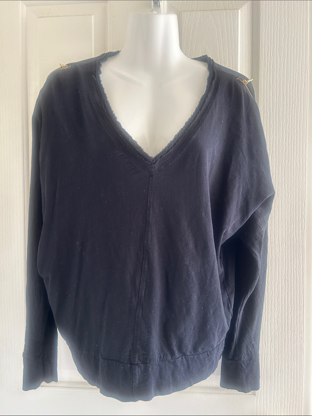RACHEL Rachel Roy Black V-Neck Shoulder Zip Pullover